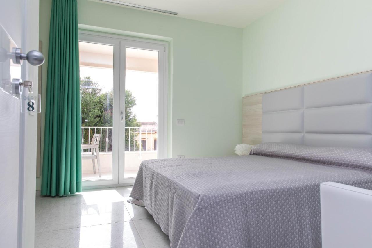 4Essences Boutique Rooms มาราเตอา ภายนอก รูปภาพ