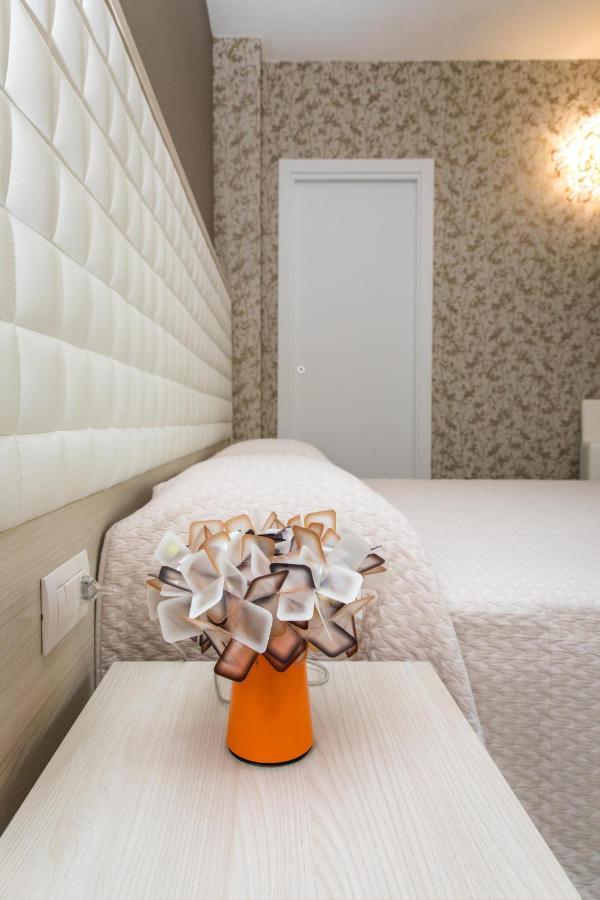 4Essences Boutique Rooms มาราเตอา ภายนอก รูปภาพ